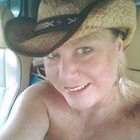 Jennifer Ellsworth Photo 32