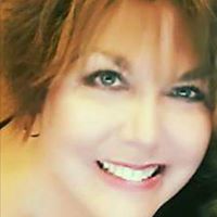 Theresa Schroeder Photo 37