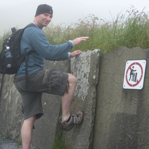 John Noble Photo 11 John Noble Photo 11