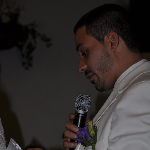 Robert Torres Photo 34