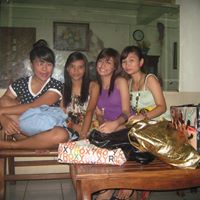 Aimee Reyes Photo 34