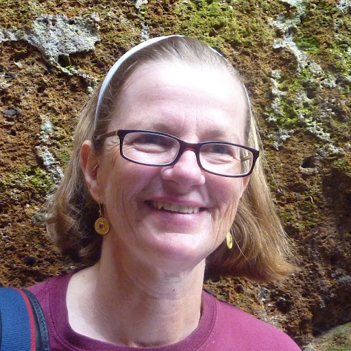 Donna Miles Photo 22