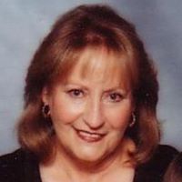 Ellen Hendrix Photo 25