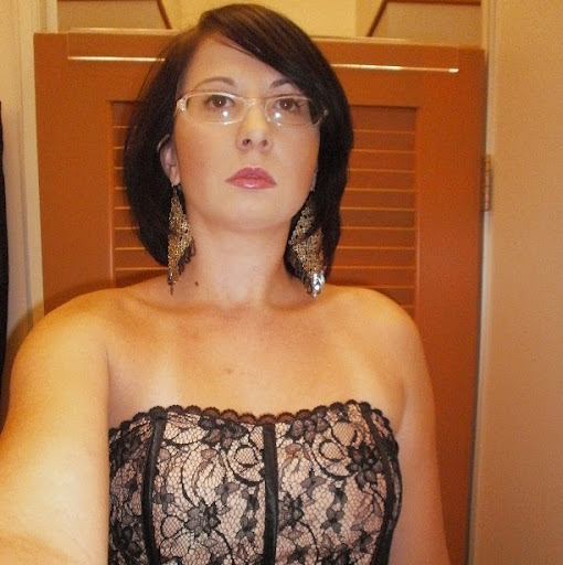 Amanda Cornett Photo 40