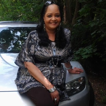 Debbie Simon Photo 35