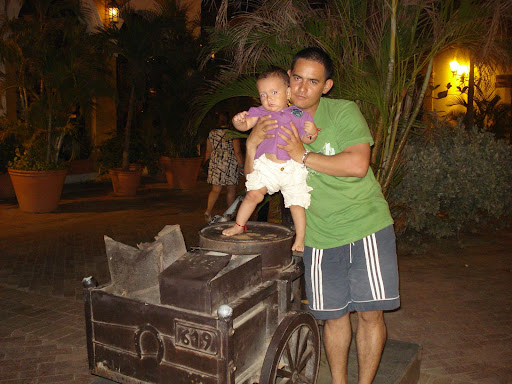 Guillermo Acevedo Photo 29