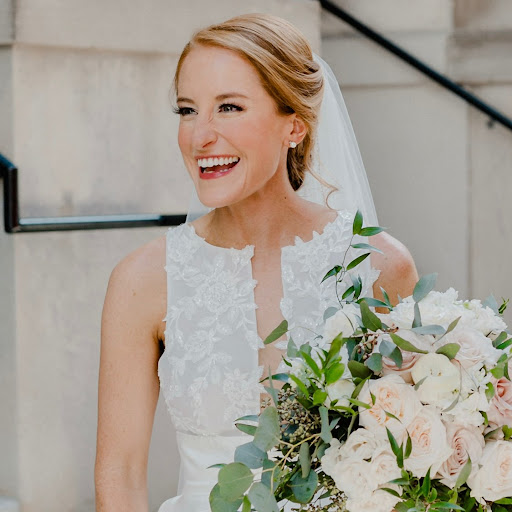 Caroline Conway Photo 17