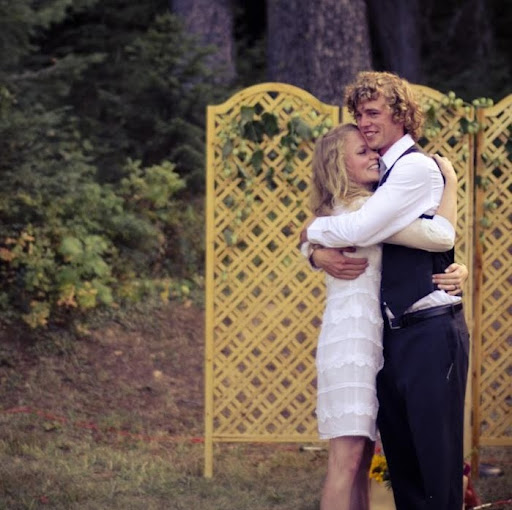 Robyn Davis Photo 33