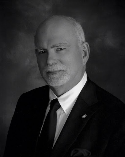 Larry Howell Photo 14
