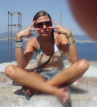 Hayley Sharp Photo 7
