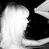 Taryn Cook Photo 10