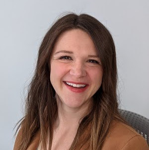 Carrie Myers Photo 32