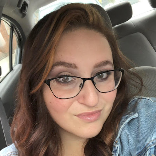 Alicia Sutton Photo 17