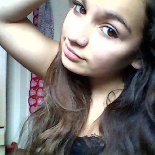 Elisabeth Cook Photo 27