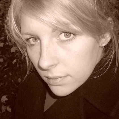 Shannon Hanson Photo 26