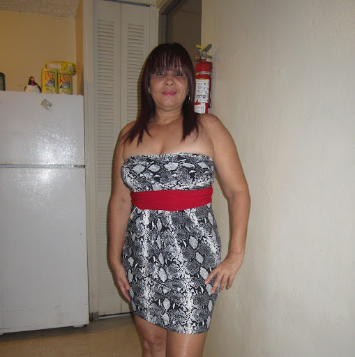 Vivian Maldonado Photo 15