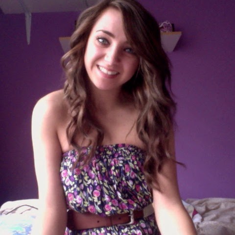 Stephanie Case Photo 16