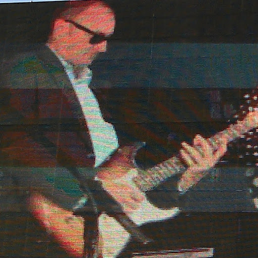 Terry Edwards Photo 31