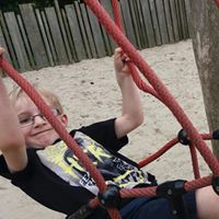 Julie Frampton Photo 12