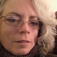 Stephanie Hutchinson Photo 10