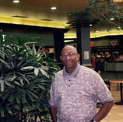 Earl Valentine Photo 31