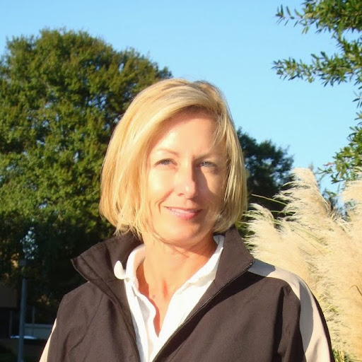 Donna Hart Photo 39