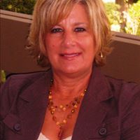 Karen Benner Photo 31