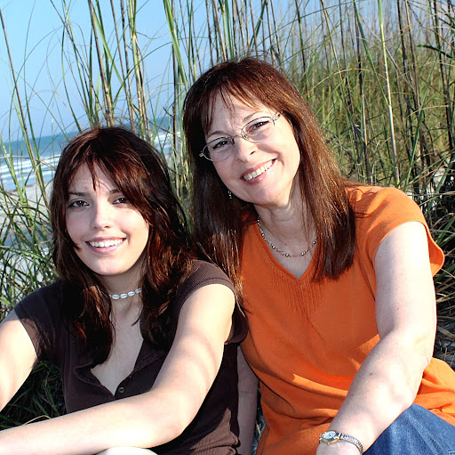 Beverly Rowe Photo 27