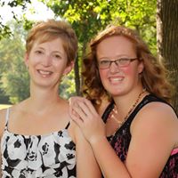 Julie Bachman Photo 17