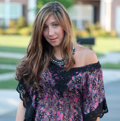 Michelle Vera Photo 20