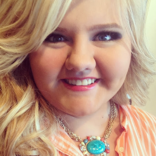 Caroline Briggs Photo 14