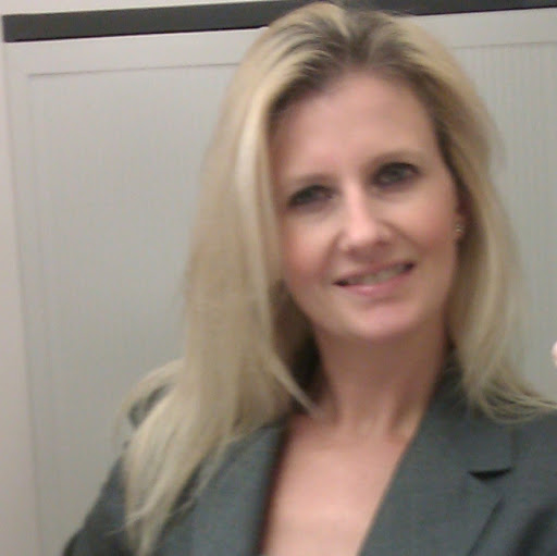 Julie Merrell Photo 3