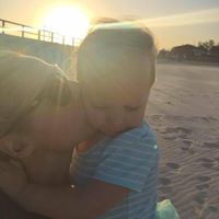 Katie Dobson Photo 32