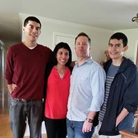 Jesse Hernandez Photo 50