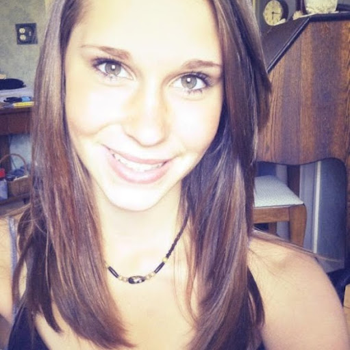 Sarah Shaffer Photo 20