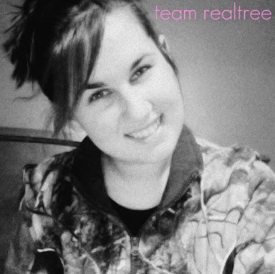 Sarah Howell Photo 9