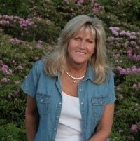 Julia Sinclair Photo 26