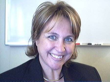 Paula Peterson Photo 26