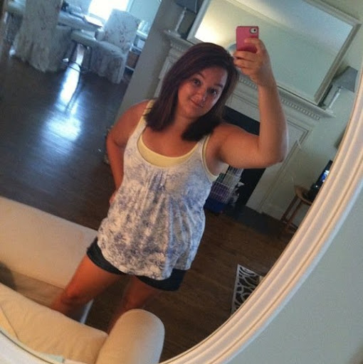 Kelly Nicholas Photo 28