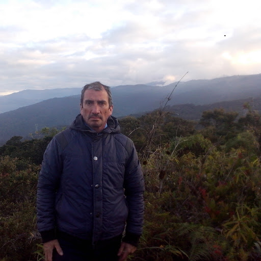 Albert Garzon Photo 8