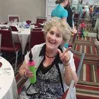 Suzanne Landis Photo 10