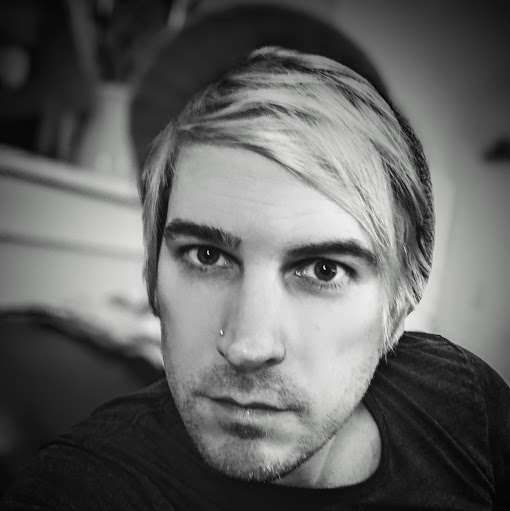 Daniel Flowers Photo 18