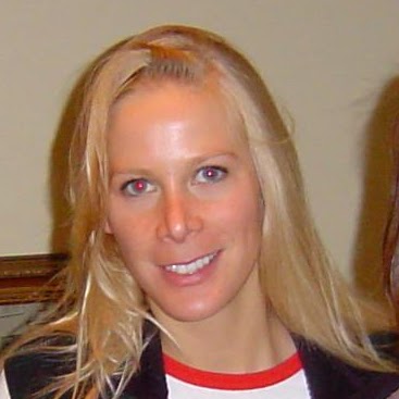 Laura Edwards Photo 13