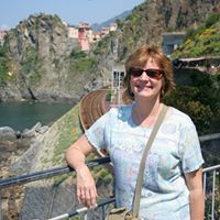 Rebecca Farnsworth Photo 18