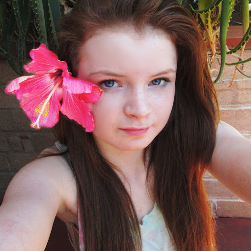 Michelle Daly Photo 22