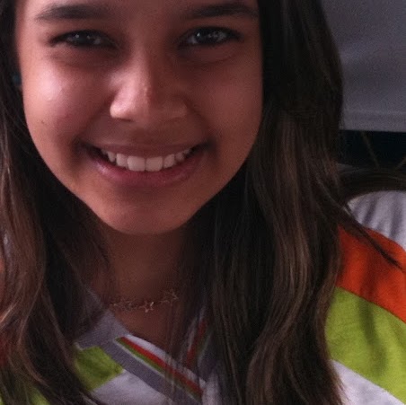 Julie Duarte Photo 33