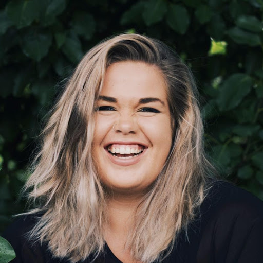 Megan Stephens Photo 18