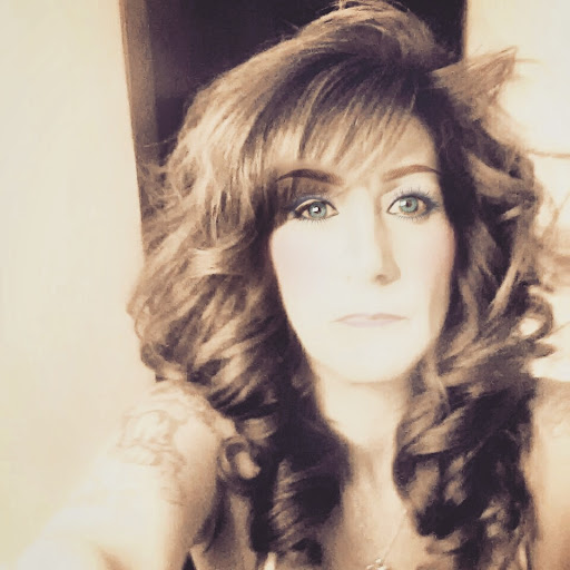 Michele Mendez Photo 24