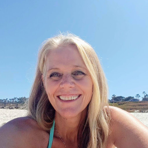 Stephanie Farley Photo 19