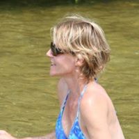 Vicki Tharp Photo 10